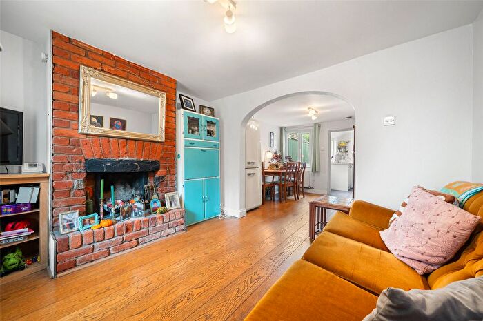 2 Bedroom Terraced House For Sale In Mount Pleasant, Wokingham, Berkshire, RG41