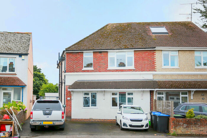 2 Bedroom Apartment To Rent In Upper Shoreham Road, Shoreham By Sea, West Sussex, BN43