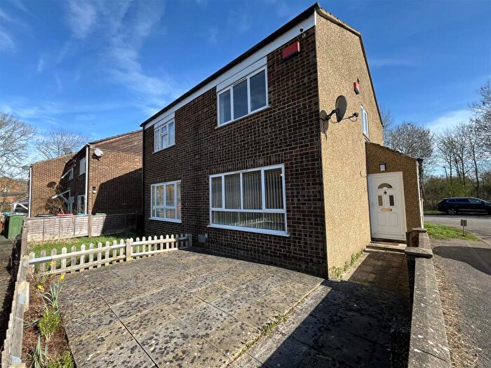 2 Bedroom End Of Terrace House To Rent In Hawkmoor Close, Eaglestone, Milton Keynes, MK6