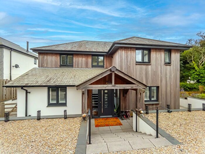 4 Bedroom Detached House For Sale In Crowntown, Stunning Detached Four Bedroom Home, TR13