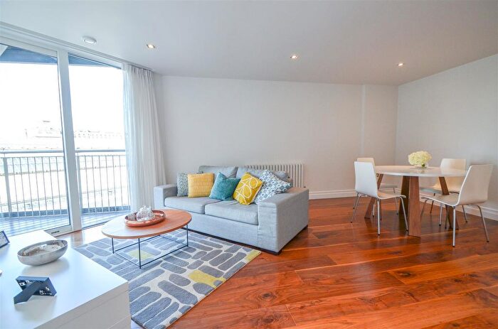 2 Bedroom Flat To Rent In Hansom Building, Bridge Place, London, SW1V