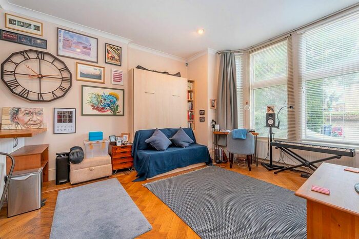 Studio To Rent In Inglis Road, Ealing Common, London W5