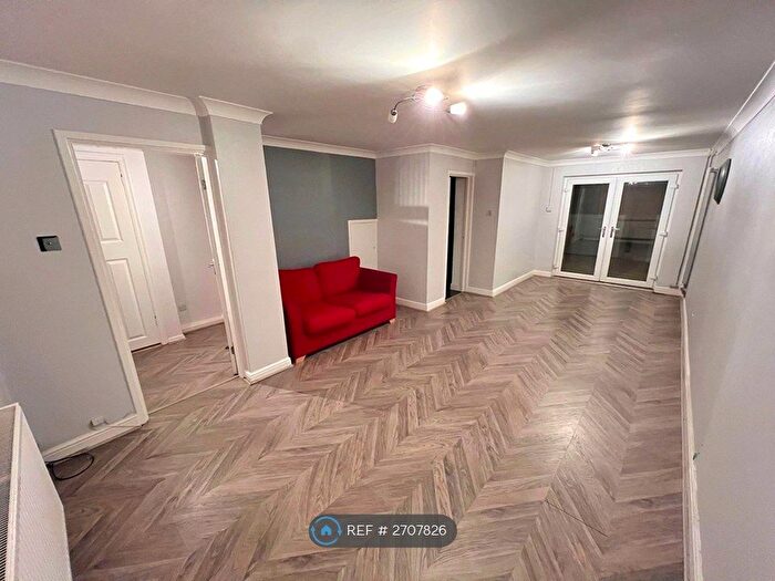 3 Bedroom Terraced House To Rent In Windmill Hill Drive, Bletchley, Milton Keynes, MK3