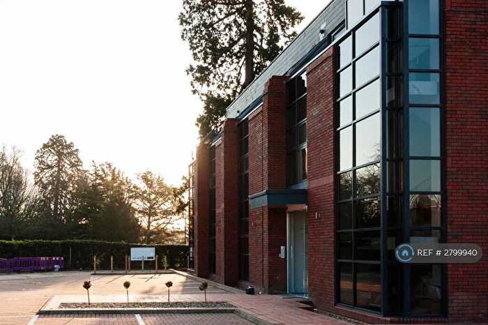 2 Bedroom Flat To Rent In Wardour Place, Slough, SL1