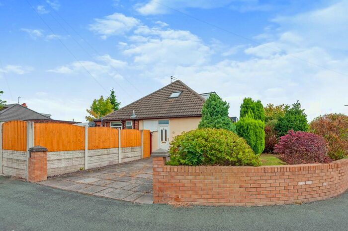 4 Bedroom Bungalow For Sale In Heathview Road, Widnes, Heathview Road, Widnes, WA8