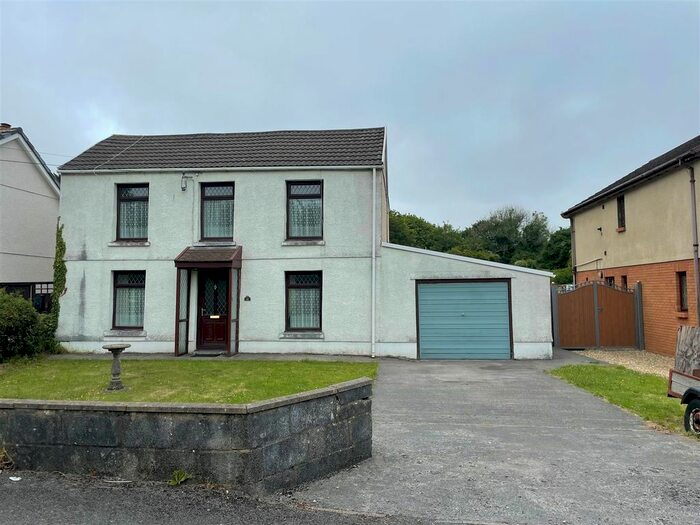 3 Bedroom Detached House For Sale In Heol Panteg, Pembrey, Burry Port SA16