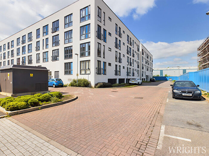 2 Bedroom Apartment To Rent In Otto Road, Welwyn Garden City, AL7