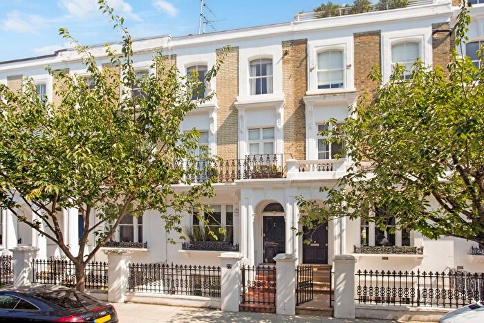 1 Bedroom Flat To Rent In Redcliffe Road, London, SW10