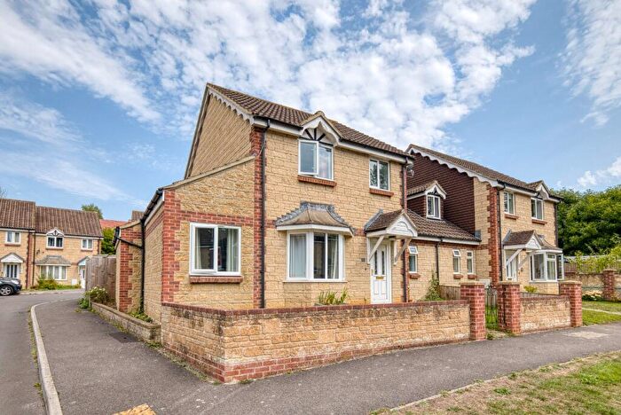 4 Bedroom End Of Terrace House For Sale In Brookfields, Castle Cary, Somerset, BA7