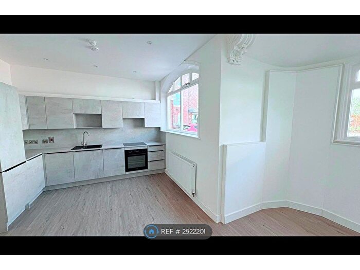 1 Bedroom Flat To Rent In Silvester House, Hull, HU1