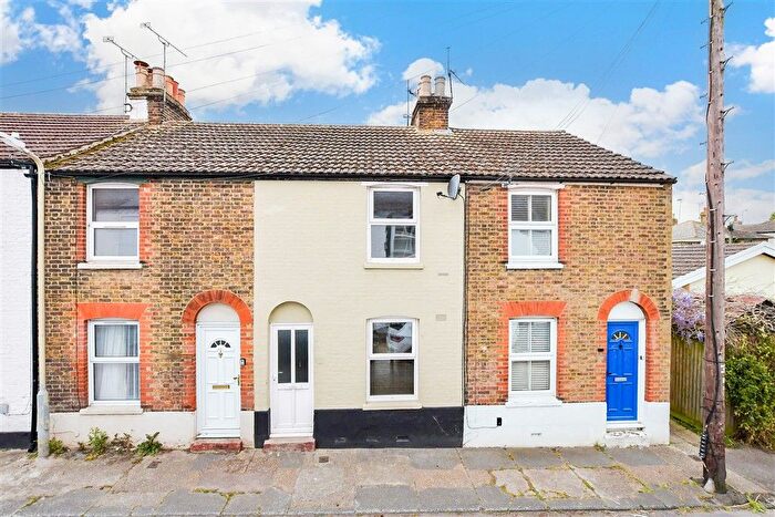 2 Bedroom Terraced House For Sale In Norfolk Street, Whitstable, Kent, CT5
