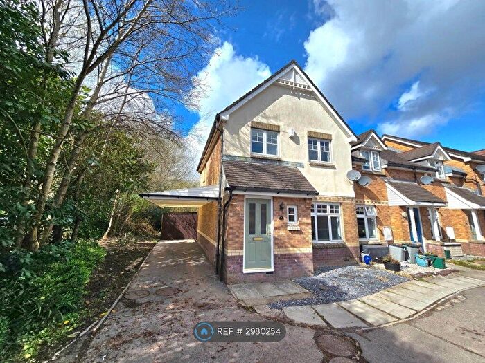 3 Bedroom Semi-Detached House To Rent In Cwrt Y Fedwen, Swansea, SA7