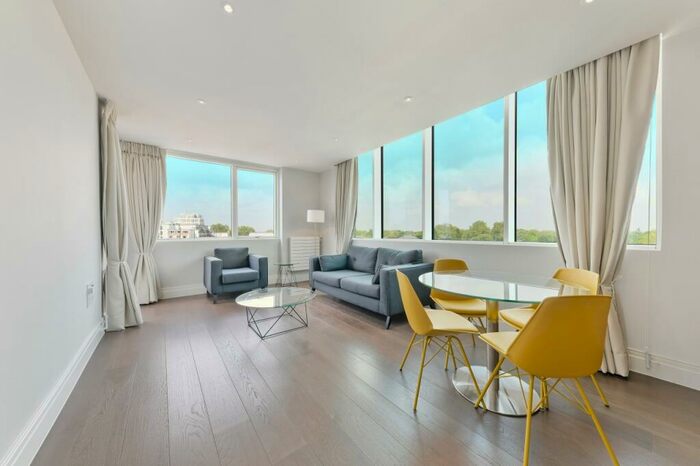 2 Bedroom Apartment To Rent In Hamond Court, Queenshurst Square, Kingston, KT2