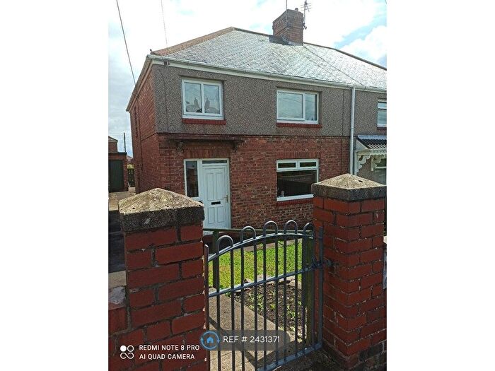 3 Bedroom Semi-Detached House To Rent In Derwent Road, Ferryhill, DL17