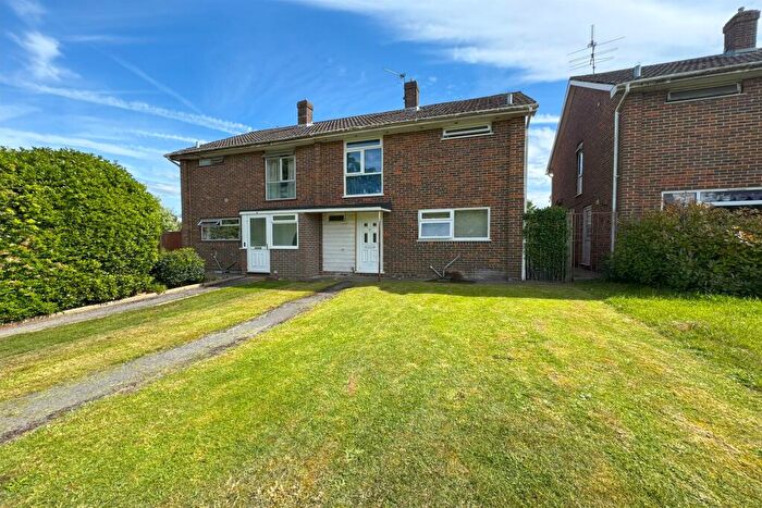 3 Bedroom Semi-Detached House For Sale In Harestock, SO22