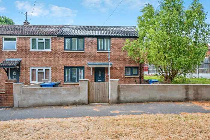 3 Bedroom Semi-Detached House For Sale In Birdcage Walk, Derby, DE22