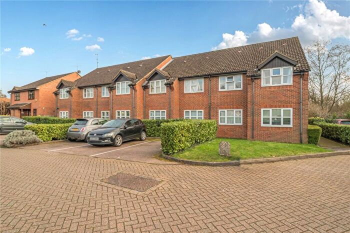 2 Bedroom Apartment For Sale In Tongham Meadows, Tongham, Farnham, GU10