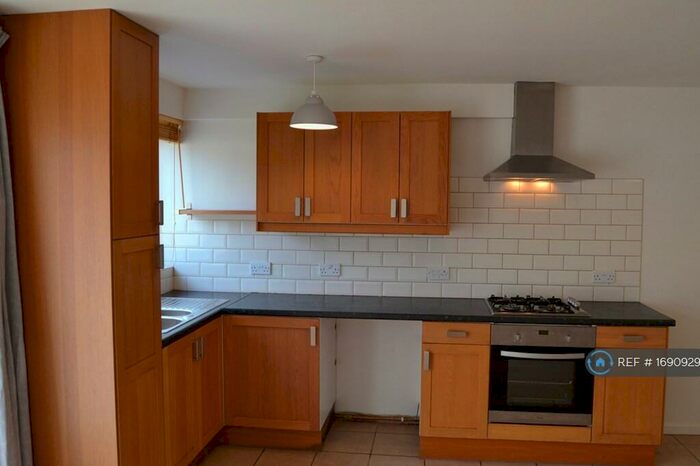 2 Bedroom Terraced House To Rent In Stratton Green, Aylesbury, HP21