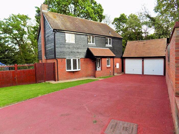 4 Bedroom Detached House To Rent In Heron Park, Lychpit, RG24