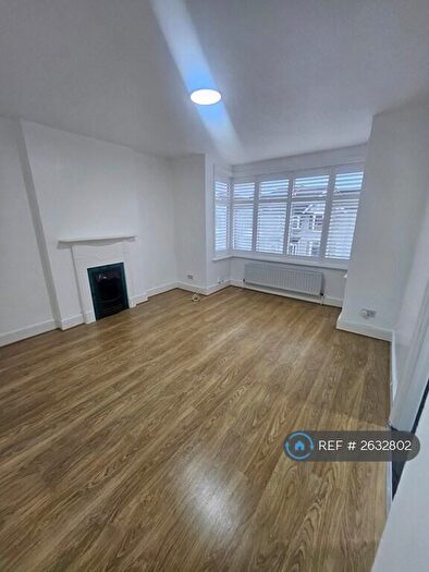 2 Bedroom Flat To Rent In Thornton Heath, London, CR7