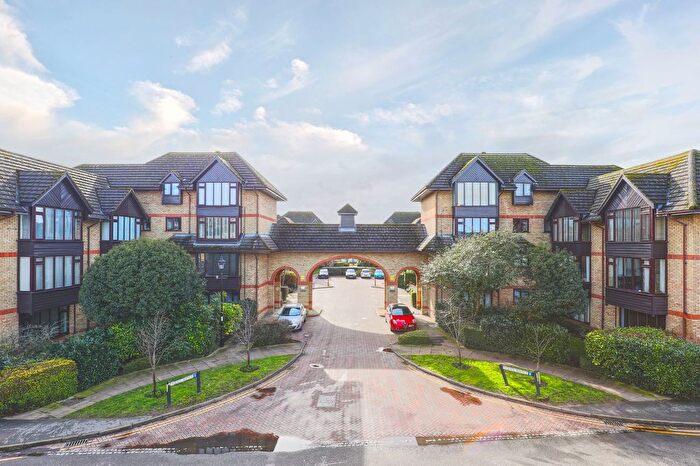 1 Bedroom Flat For Sale In Lygean Avenue, Ware, SG12