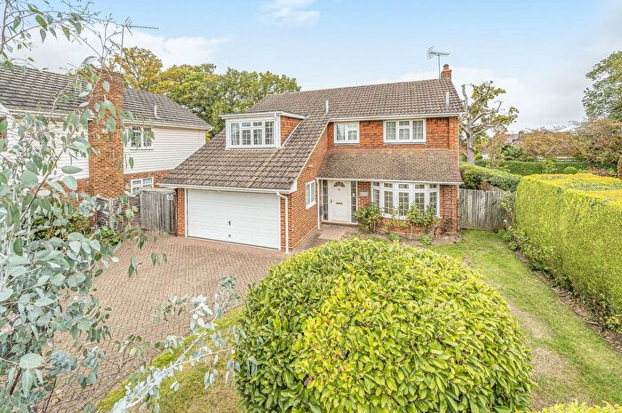 4 Bedroom Detached House For Sale In The Ridings, East Horsley, Surrey, KT24