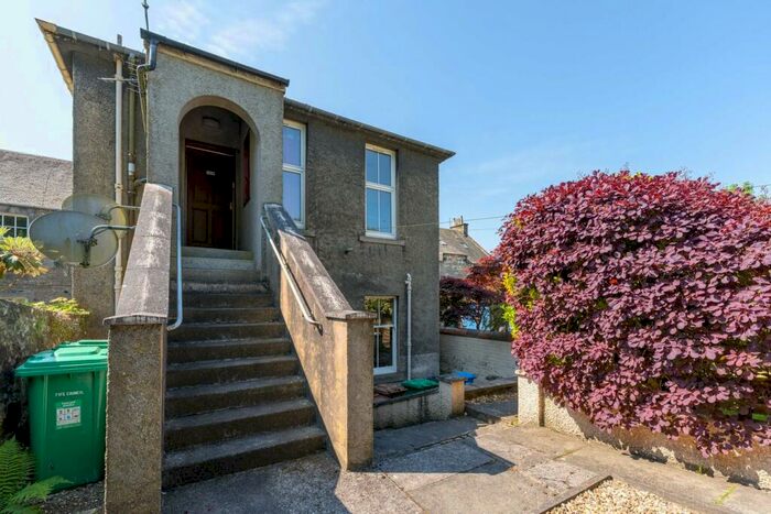 1 Bedroom Flat For Sale In Buchanan Street, Dunfermline, KY12