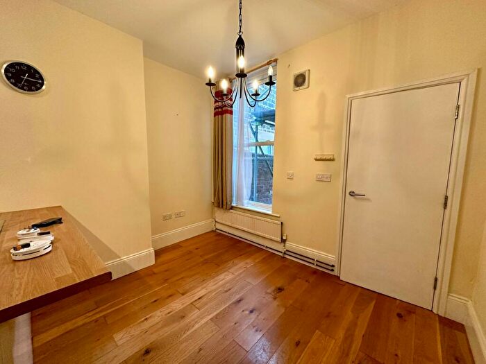 1 Bedroom Terraced House To Rent In Dragon Parade, Harrogate, North Yorkshire, HG1