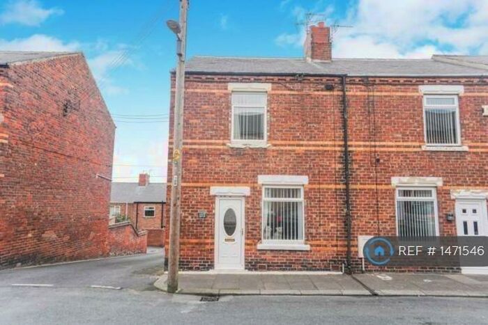 2 Bedroom End Of Terrace House To Rent In Seventh Street, Peterlee, SR8