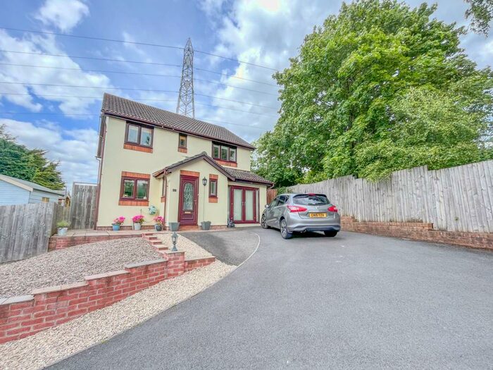 4 Bedroom Detached House For Sale In De Cantelupe Close, Ysbytty Fields, NP7