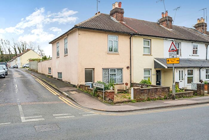 2 Bedroom End Of Terrace House For Sale In London Road, Dunton Green, Sevenoaks, TN13