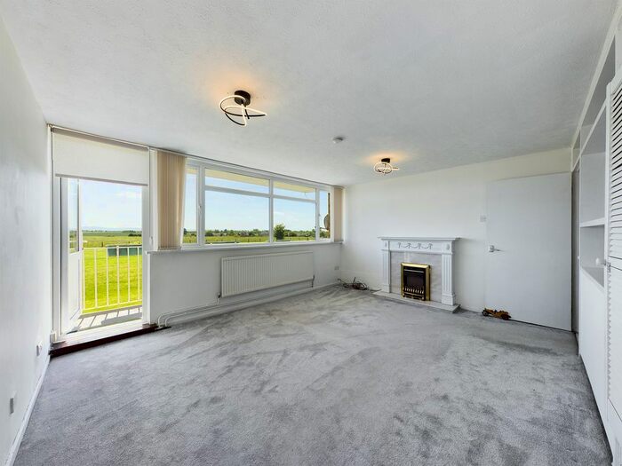 2 Bedroom Flat To Rent In Pamington Fields, Ashchurch, Tewkesbury, GL20