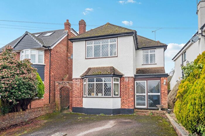 3 Bedroom Detached House For Sale In Rochester Way, Croxley Green, Rickmansworth, WD3