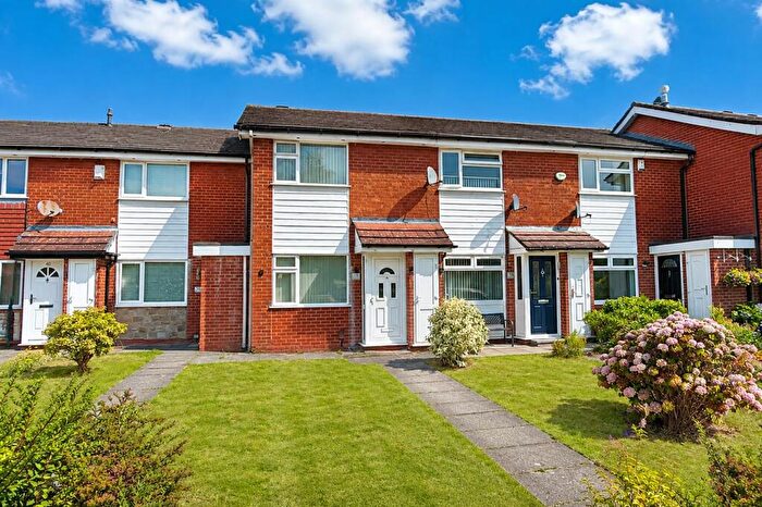 2 Bedroom Town House For Sale In Rossett Drive, Davyhulme, Manchester, M41