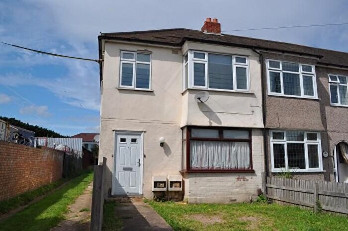 1 Bedroom Flat To Rent In Askwith Road, Rainham, RM13
