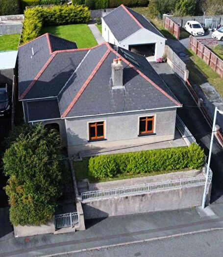 3 Bedroom Bungalow For Sale In Carmarthen Road, Kilgetty, Pembrokeshire, SA68
