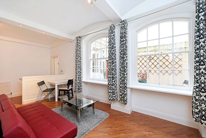 2 Bedroom Flat To Rent In Westbourne Terrace, Notting Hill, W2