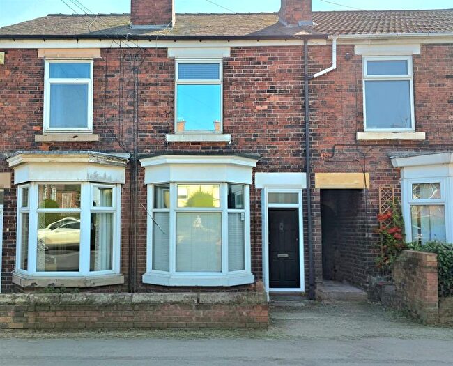 2 Bedroom Terraced House For Sale In Meadowhall Road, Rotherham, S61