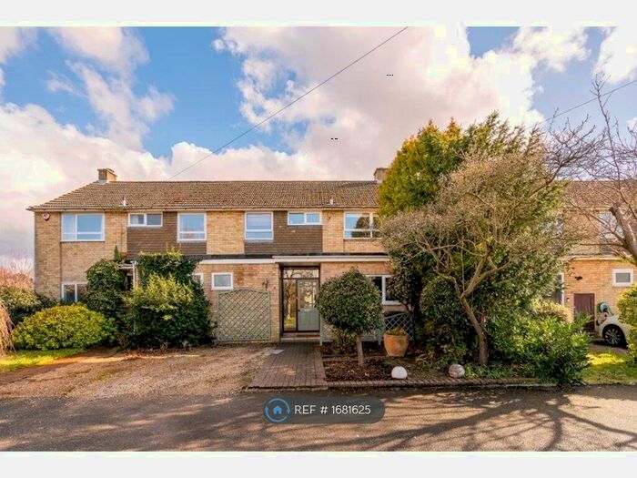 4 Bedroom Terraced House To Rent In Marshall Place, Oakley Green, Windsor, SL4