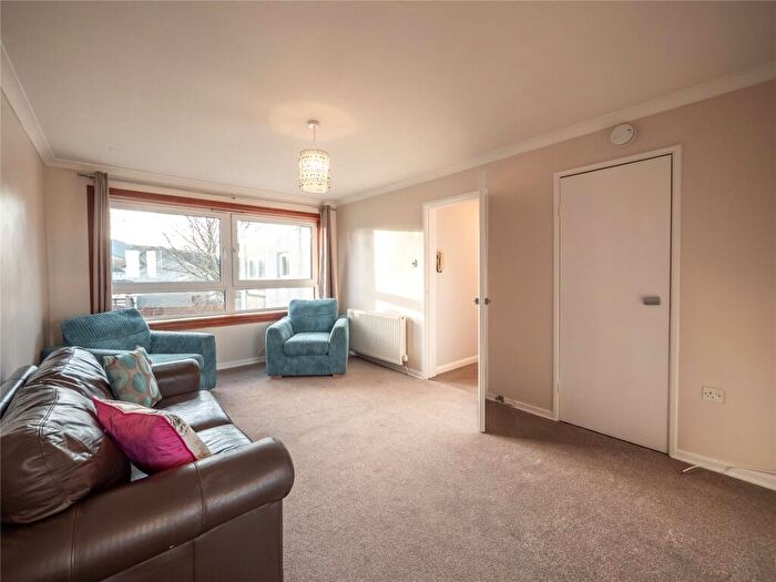 2 Bedroom Flat To Rent In Mortonhall Park Place, Edinburgh, EH17