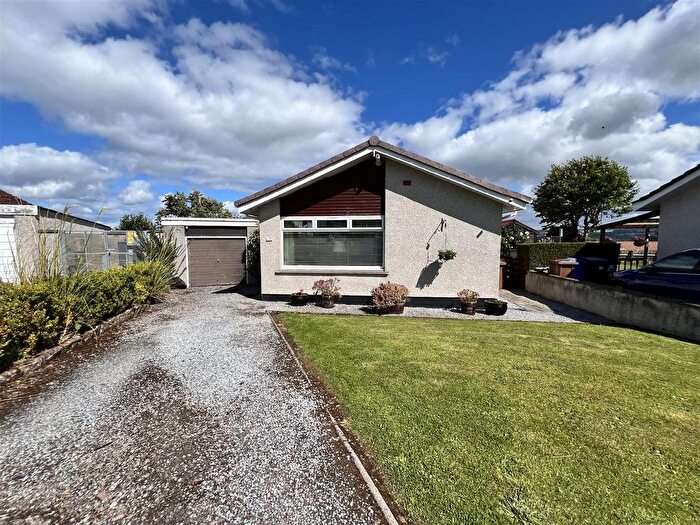 2 Bedroom Detached Bungalow For Sale In Leachkin Drive, Inverness, IV3