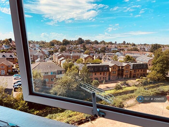2 Bedroom Flat To Rent In Brunel Drive, Bishop's Stortford, CM23
