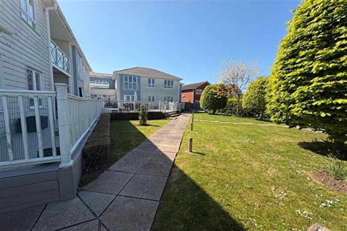 1 Bedroom Flat To Rent In Hamilton Court, SS8