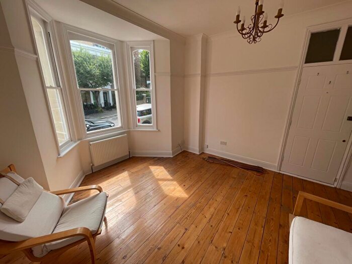 1 Bedroom Flat To Rent In Lind Street, SE8
