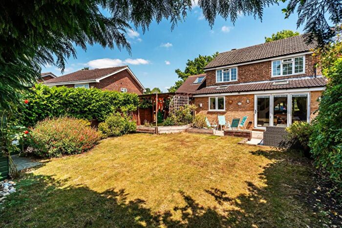 4 Bedroom House For Sale In Delderfield, Leatherhead, KT22