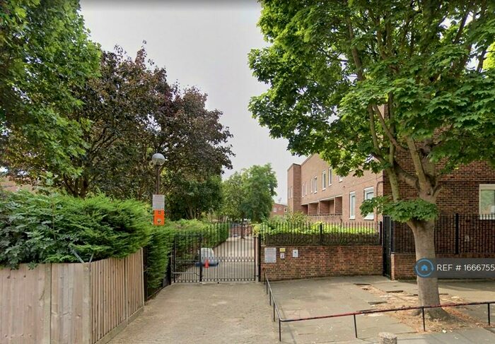 3 Bedroom Flat To Rent In Cowdenbeath Path, London, N1