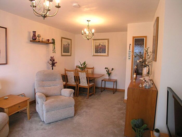 2 Bedroom Bungalow To Rent In Astor Road, Kingswinford, DY6