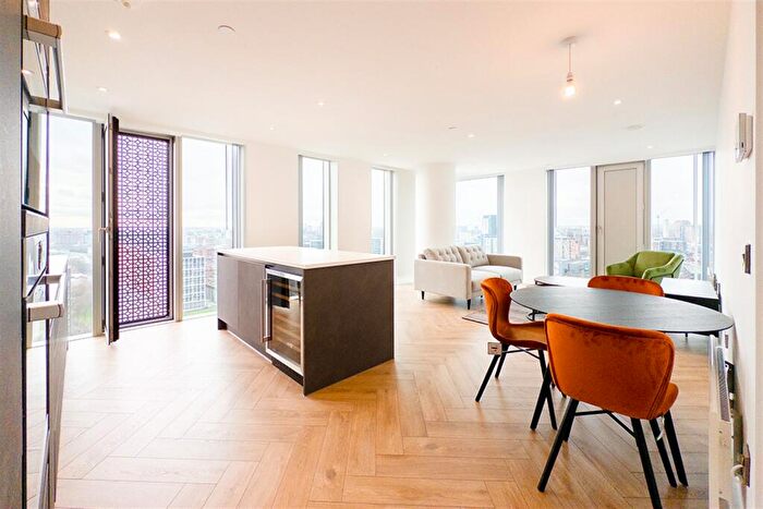 2 Bedroom Apartment To Rent In Elizabeth Tower, M15