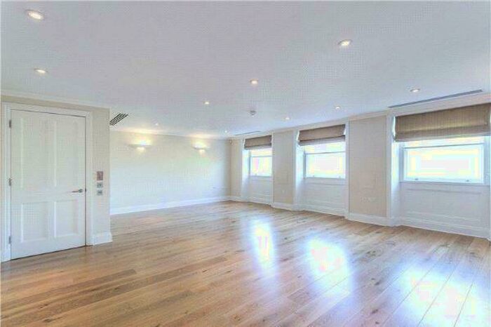 3 Bedroom Apartment To Rent In Northwick Terrace, St Johns Wood, London, NW8