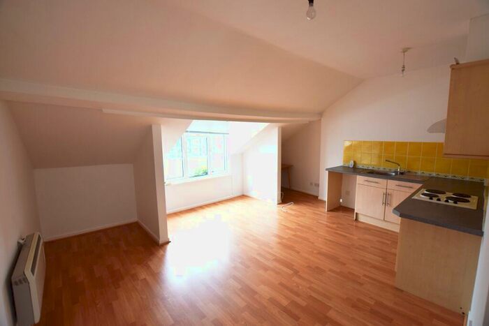 1 Bedroom Flat To Rent In Albert Road, Bournemouth, BH1